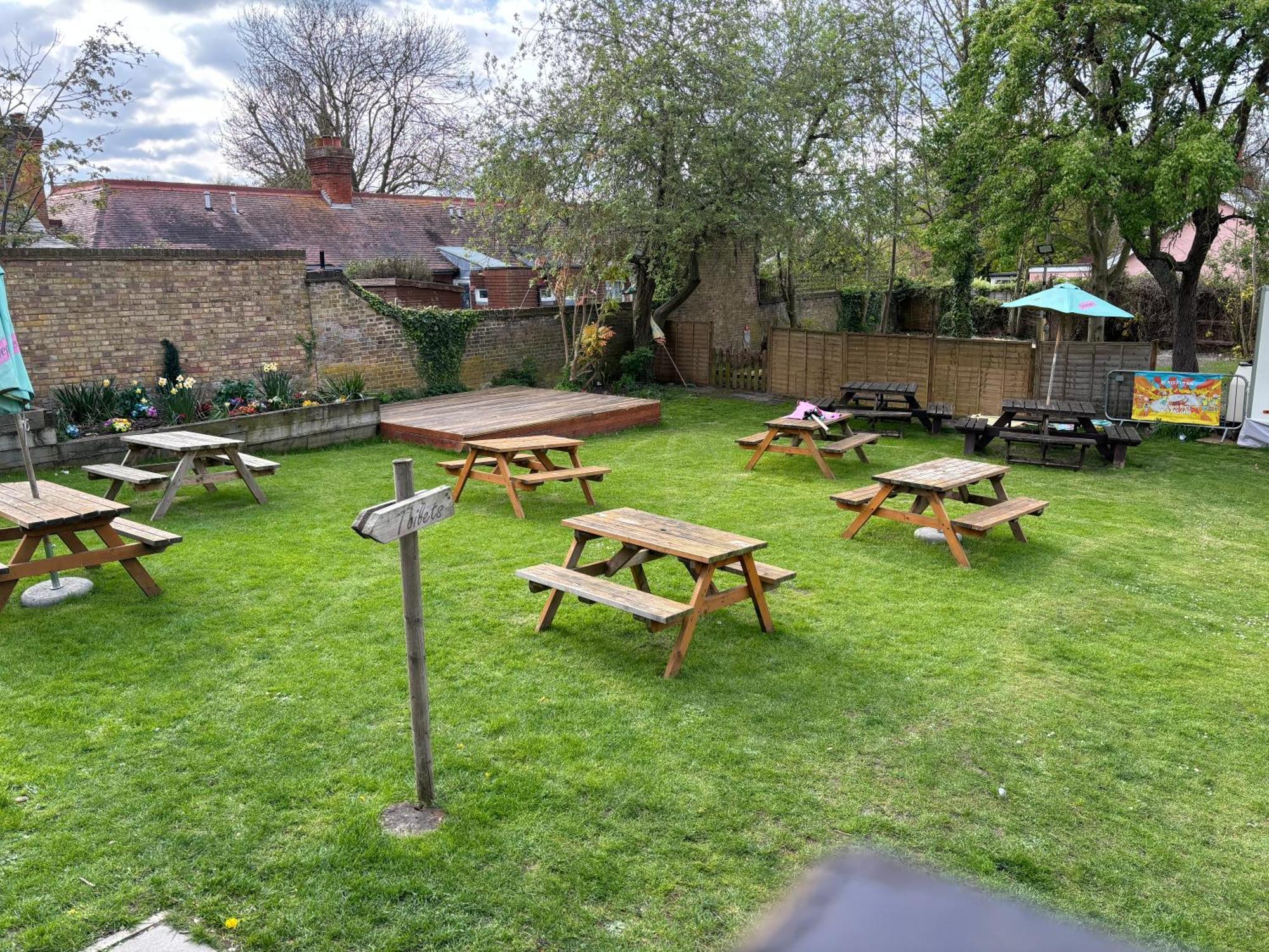 Three Tuns Ashwell Bed & Breakfast Екстериор снимка